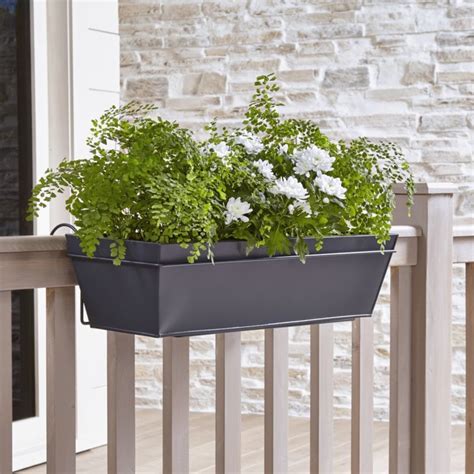 planters that hang over railing